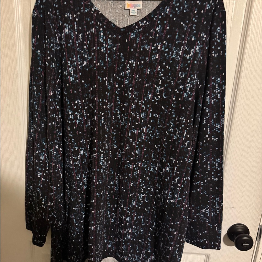 Women's Black and Blue Patterned Top
